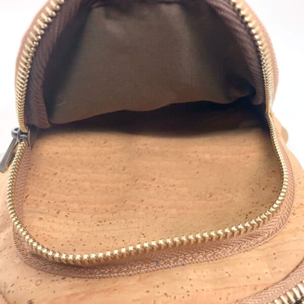 Brusttasche «Taco» aus Kork